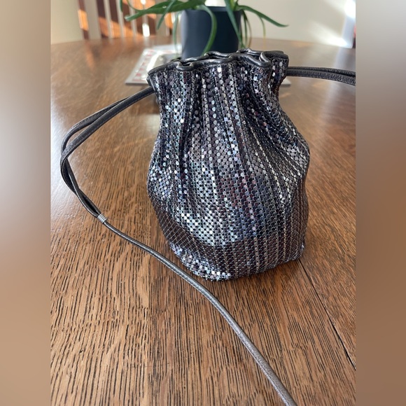 Whiting & Davis* see ⬇️ metal mesh bag. 7”x7” 4”x4” bottom. 38” leather shoulder - Picture 4 of 8